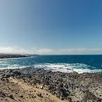 Taliarte Lighthouse Views