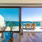 Taliarte Lighthouse Views *