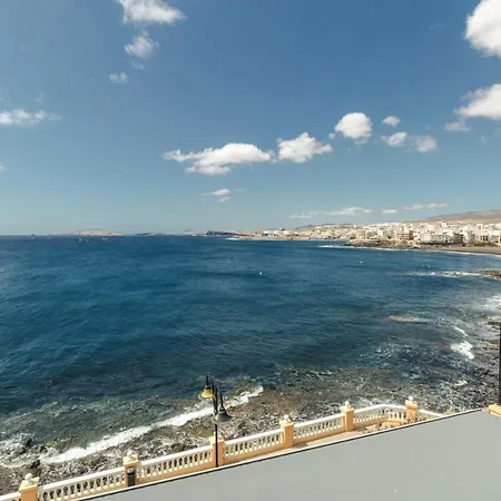 Taliarte Lighthouse Views Appartement *