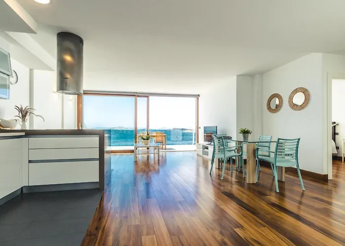 Διαμέρισμα Taliarte Lighthouse Views Melenara