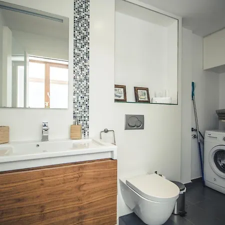 Views Avenue Apartament